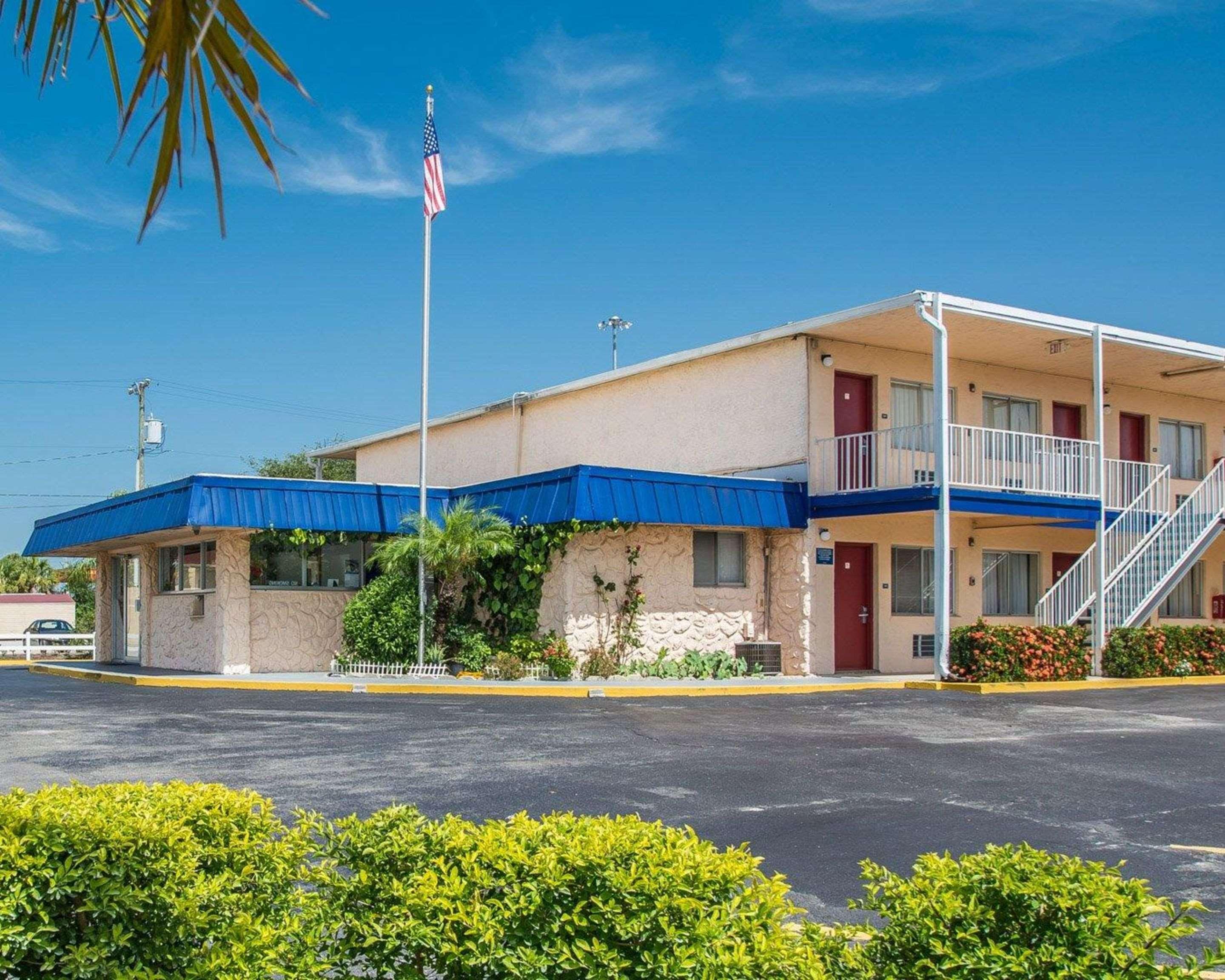 Rodeway Inn Fort Pierce I-95 Exterior foto